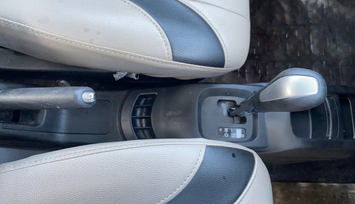 2016 Maruti Wagon R 1.0 VXI, Petrol, Manual, 59,341 km, Gear Lever