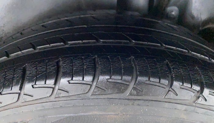 2018 Maruti Ertiga VDI SHVS, Diesel, Manual, 45,134 km, Left Rear Tyre Tread