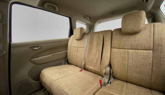 2018 Maruti Ertiga VDI SHVS, Diesel, Manual, 45,134 km, Right Side Rear Door Cabin View