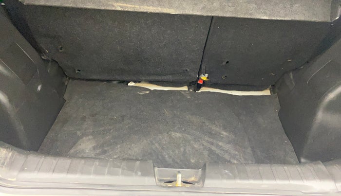 2016 Maruti Baleno ZETA PETROL 1.2, Petrol, Manual, 80,957 km, Boot Inside