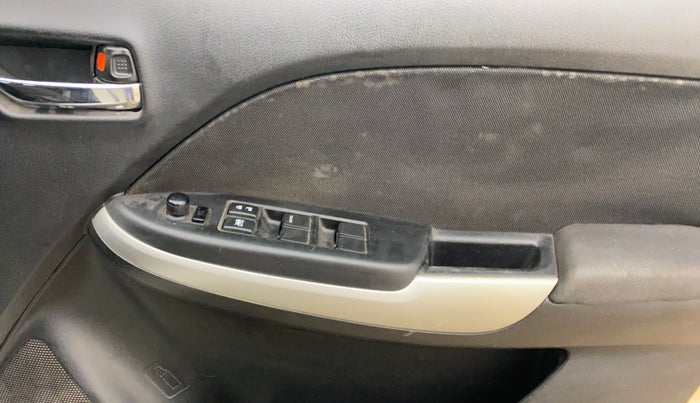 2016 Maruti Baleno ZETA PETROL 1.2, Petrol, Manual, 80,957 km, Driver Side Door Panels Control