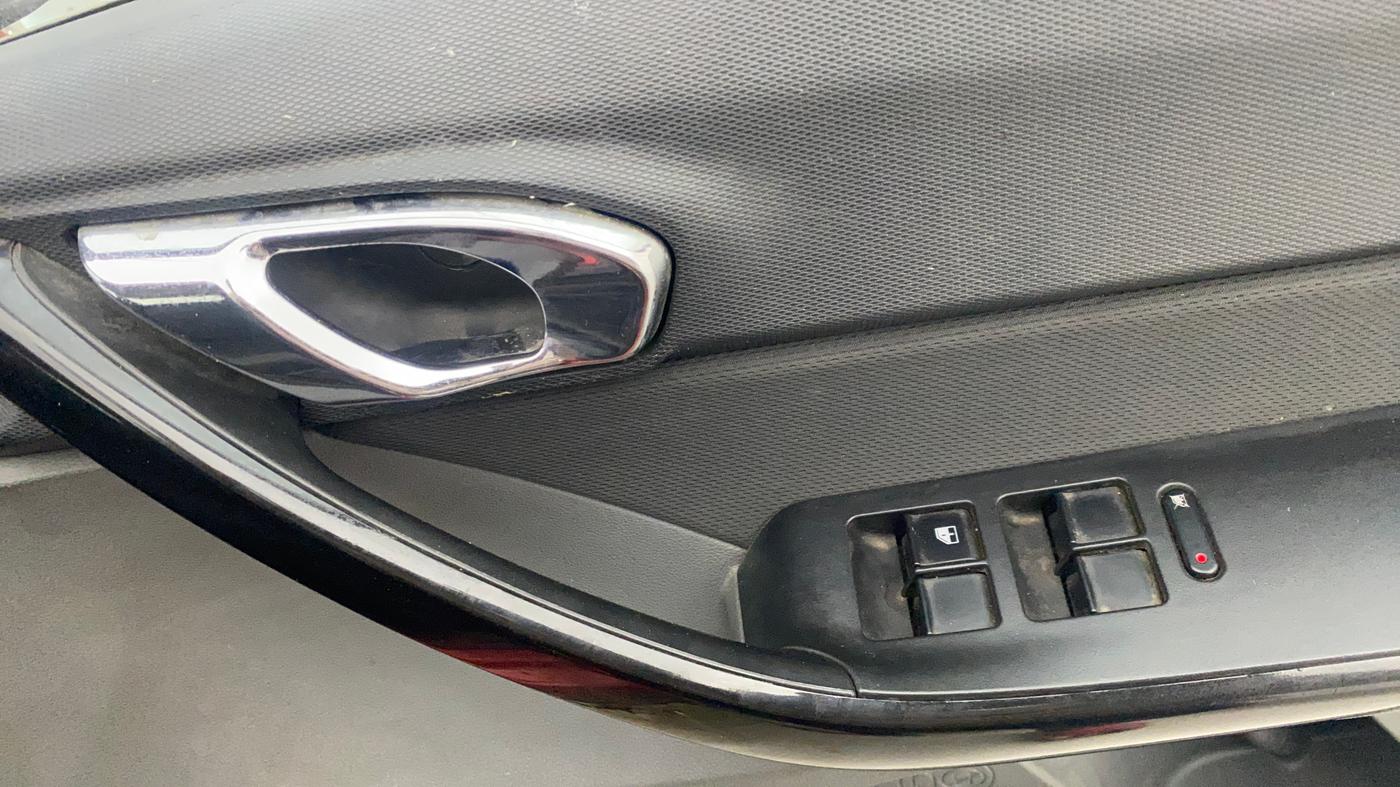 2018 Tata TIGOR XZA PETROL, Petrol, Automatic, 28,797 km, Driver Side Door Panels Control