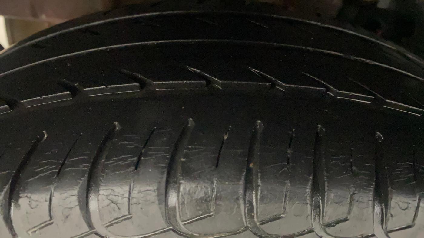 2018 Tata TIGOR XZA PETROL, Petrol, Automatic, 28,797 km, Right Rear Tyre Tread