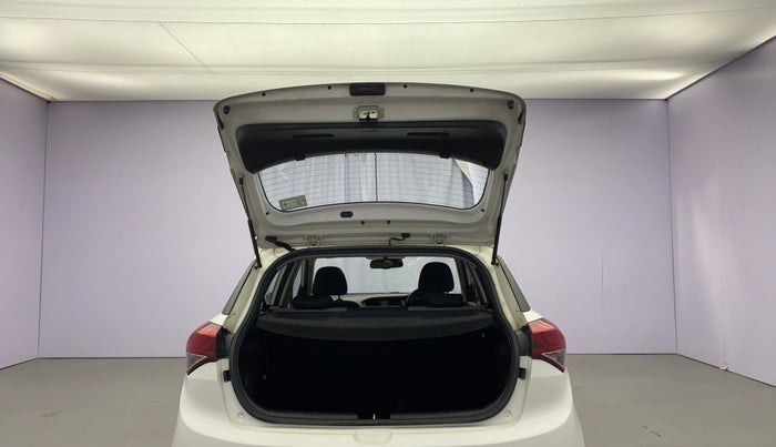 2014 Hyundai Elite i20 ASTA 1.2, Petrol, Manual, 53,704 km, Boot Door Open