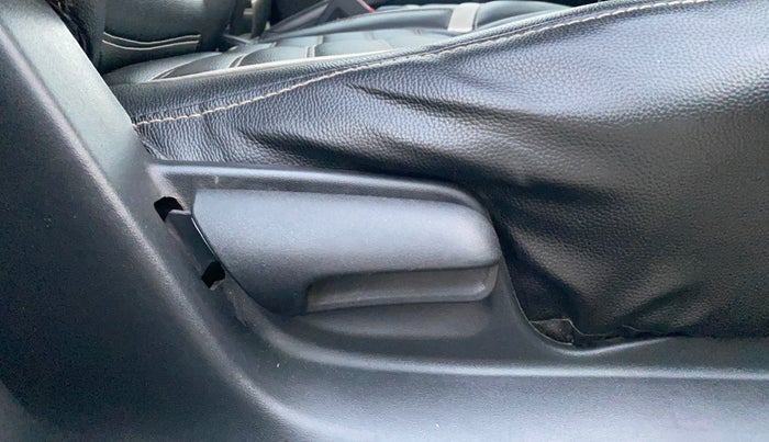 2015 Maruti Swift VXI, Petrol, Manual, 73,731 km, Driver Side Adjustment Panel