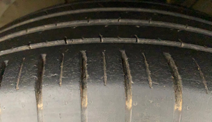 2021 Maruti Baleno ZETA CVT PETROL 1.2, Petrol, Automatic, 57,848 km, Left Front Tyre Tread