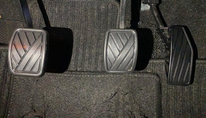 2017 Maruti Baleno ALPHA PETROL 1.2, Petrol, Manual, 1,08,308 km, Pedals