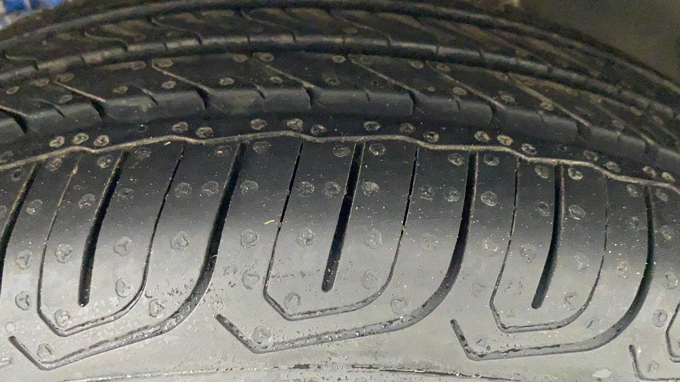 2011 Toyota Etios G SP, Petrol, Manual, 85,947 km, Right Front Tyre Tread