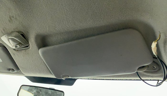 2011 Toyota Etios G SP, Petrol, Manual, 85,947 km, Ceiling - Sun visor minor damage