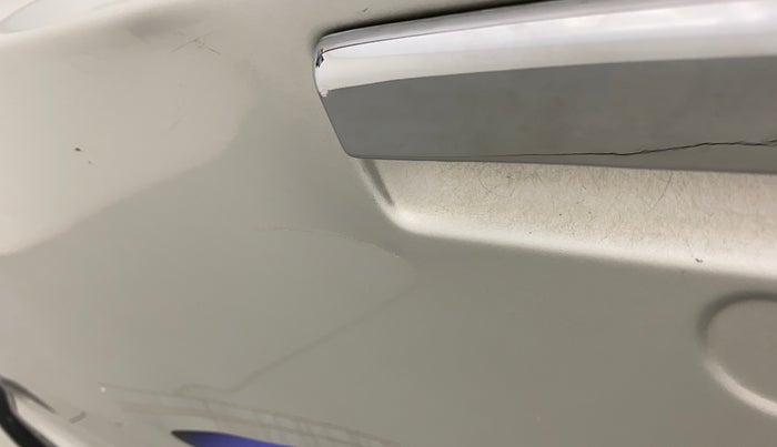 2015 Maruti Omni 5 STR, Petrol, Manual, 56,292 km, Front passenger door - Slightly dented