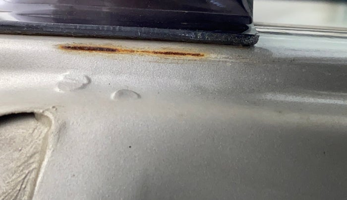 2015 Maruti Omni 5 STR, Petrol, Manual, 56,292 km, Left C pillar - Slight discoloration