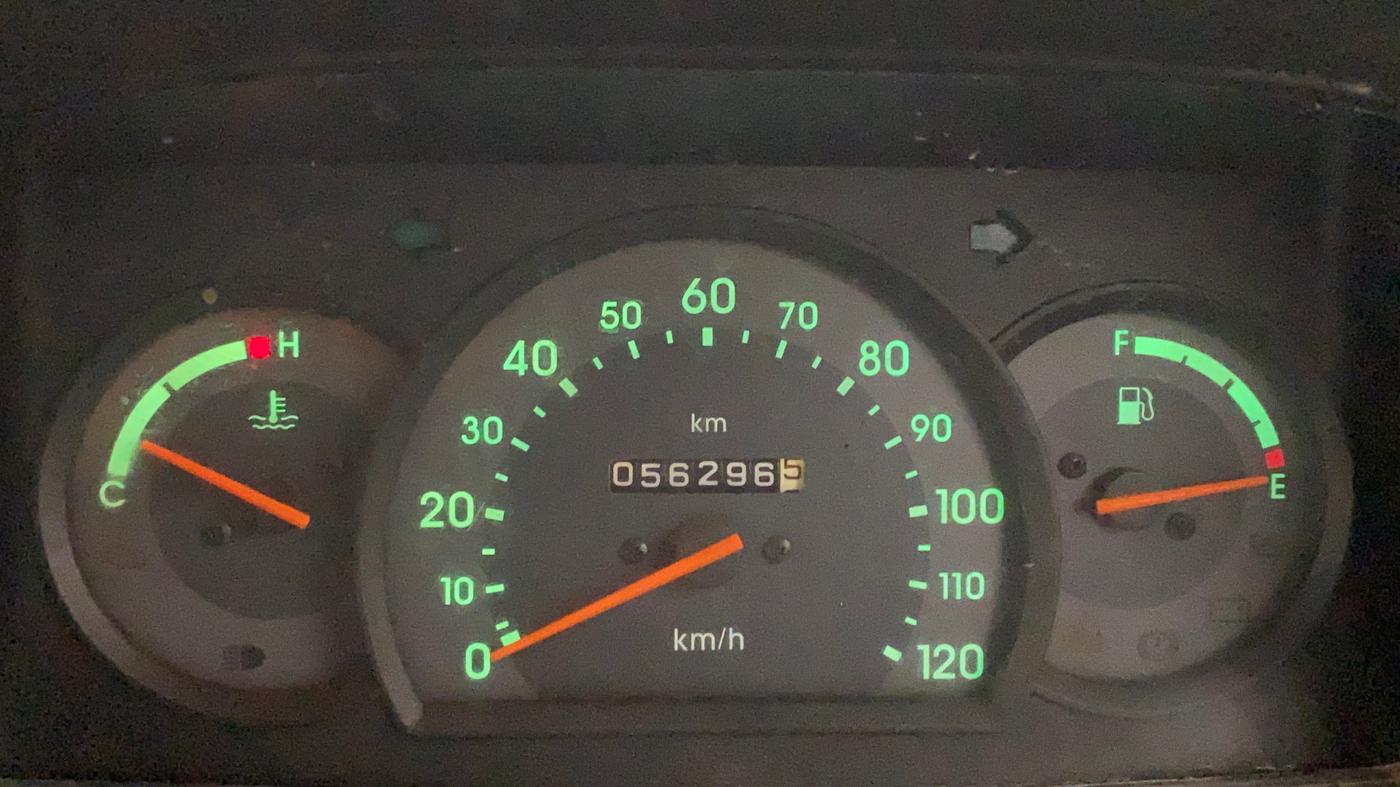 2015 Maruti Omni 5 STR, Petrol, Manual, 56,292 km, Odometer Image