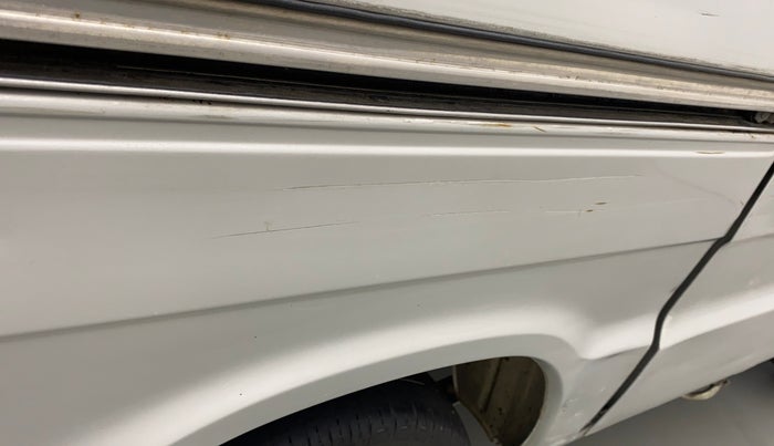 2015 Maruti Omni 5 STR, Petrol, Manual, 56,292 km, Right quarter panel - Minor scratches