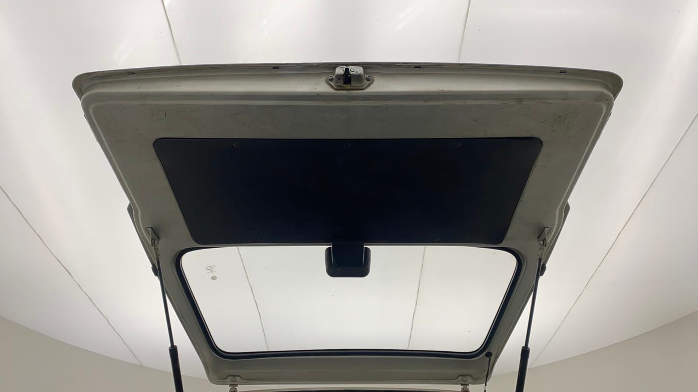 2015 Maruti Omni 5 STR, Petrol, Manual, 56,292 km, Boot Door Open