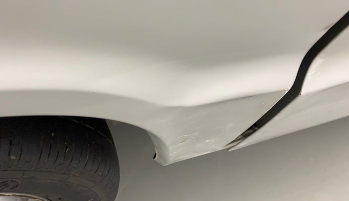 2015 Maruti Omni 5 STR, Petrol, Manual, 56,292 km, Right quarter panel - Slightly dented
