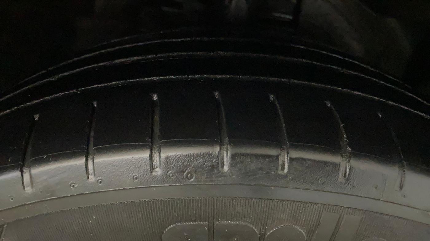 2019 Ford Figo Aspire TITANIUM 1.2 PETROL, Petrol, Manual, 66,492 km, Right Front Tyre Tread