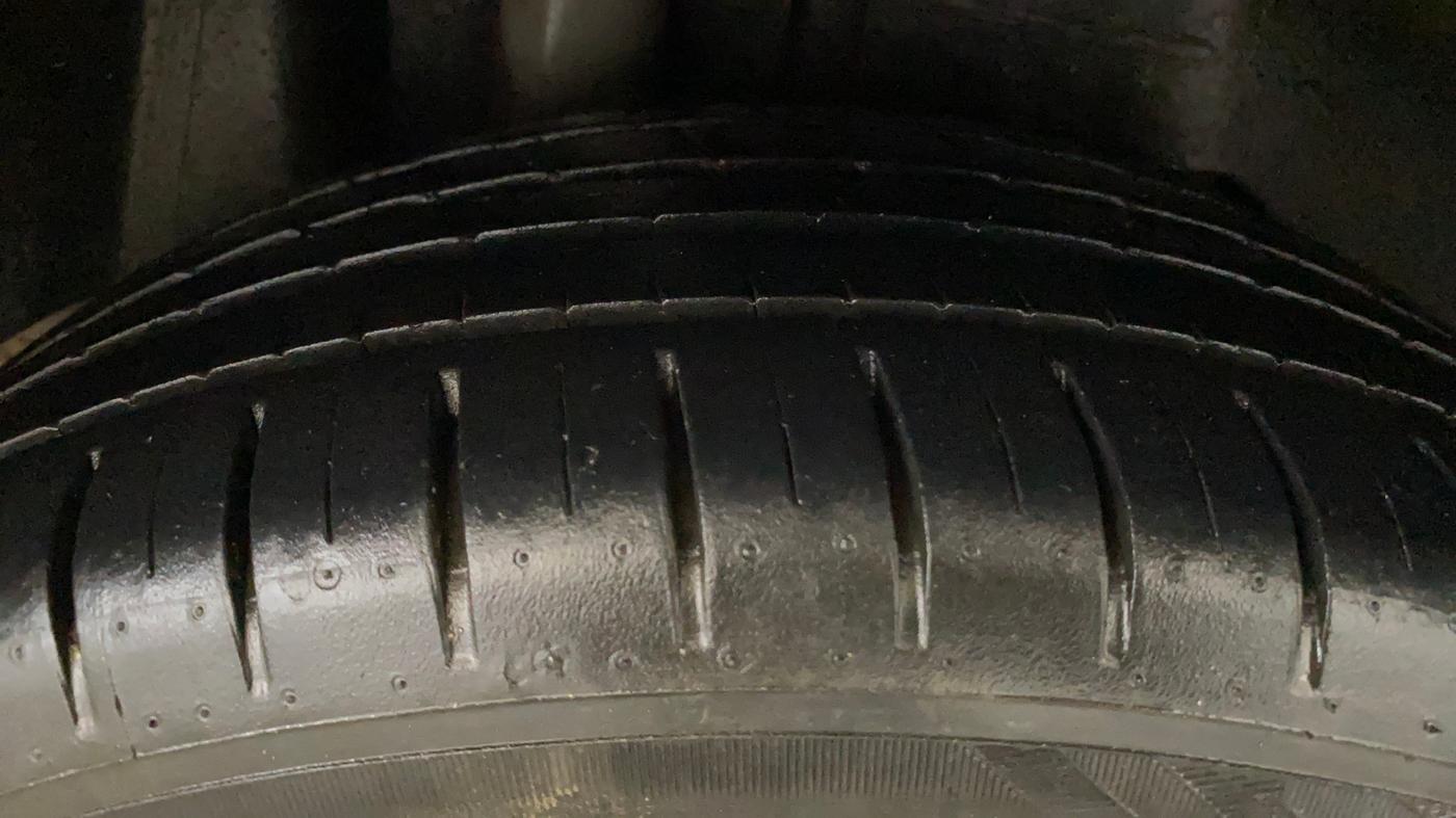 2019 Ford Figo Aspire TITANIUM 1.2 PETROL, Petrol, Manual, 66,492 km, Right Rear Tyre Tread