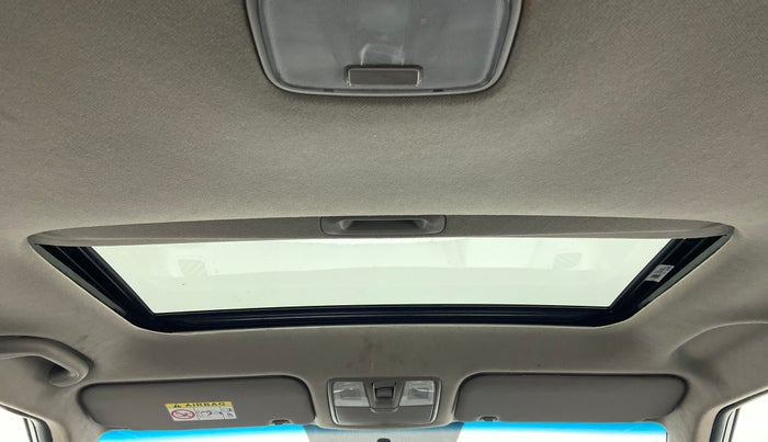 2018 Hyundai Creta SX AT 1.6 DIESEL, Diesel, Automatic, 1,05,405 km, Moonroof/ Sunroof