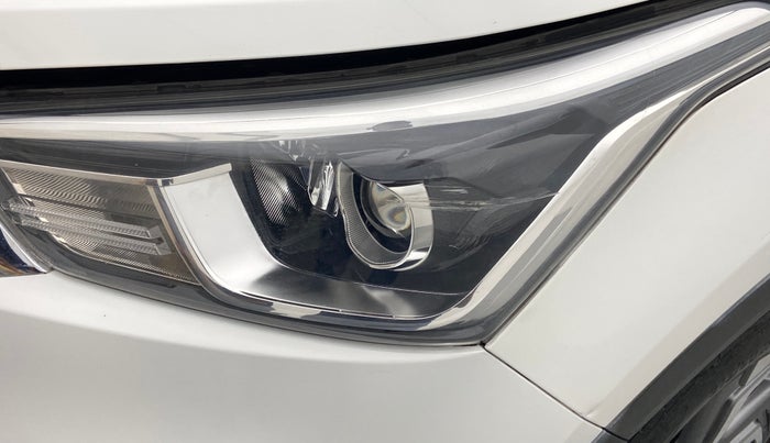 2018 Hyundai Creta SX AT 1.6 DIESEL, Diesel, Automatic, 1,05,405 km, Left headlight - Minor scratches