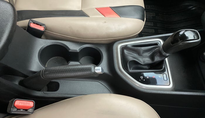 2017 Hyundai Creta 1.6 SX PLUS AUTO PETROL, Petrol, Automatic, 48,652 km, Gear Lever