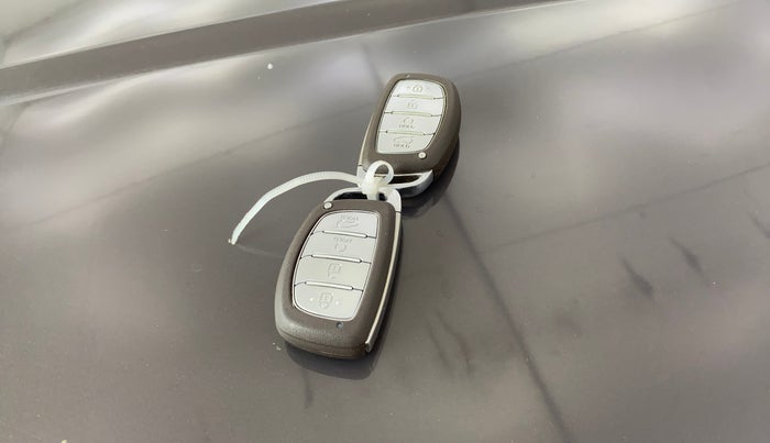 2022 Hyundai ALCAZAR 2.0 SIGNATURE (O) AT 7STR, Petrol, Automatic, 39,464 km, Key Close Up