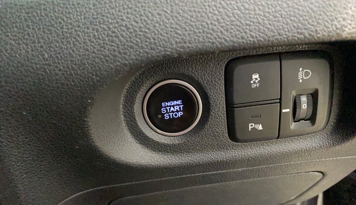 2022 Hyundai ALCAZAR 2.0 SIGNATURE (O) AT 7STR, Petrol, Automatic, 39,464 km, Keyless Start/ Stop Button