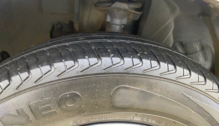 2018 Datsun Redi Go A, Petrol, Manual, 17,765 km, Left Front Tyre Tread