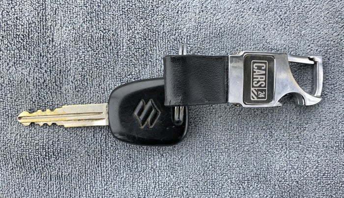 2017 Maruti Alto K10 LXI CNG (AIRBAG), CNG, Manual, 96,193 km, Key Close Up