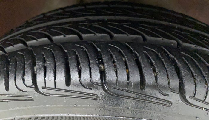 2012 Maruti Alto K10 VXI, Petrol, Manual, 51,253 km, Right Front Tyre Tread