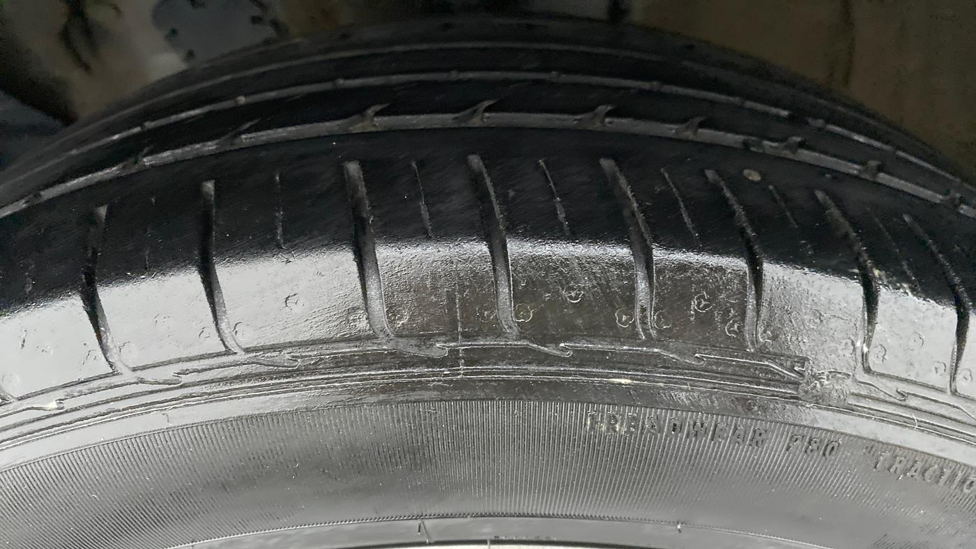 2020 KIA SELTOS HTX 1.5 PETROL MT, Petrol, Manual, 31,348 km, Left Front Tyre Tread