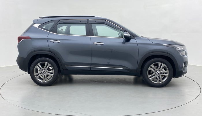 2020 KIA SELTOS HTX 1.5 PETROL MT, Petrol, Manual, 31,348 km, Right Side View