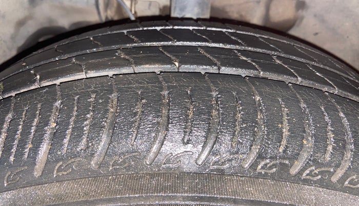 2023 Tata Tiago XT CNG, CNG, Manual, 52,481 km, Left Front Tyre Tread
