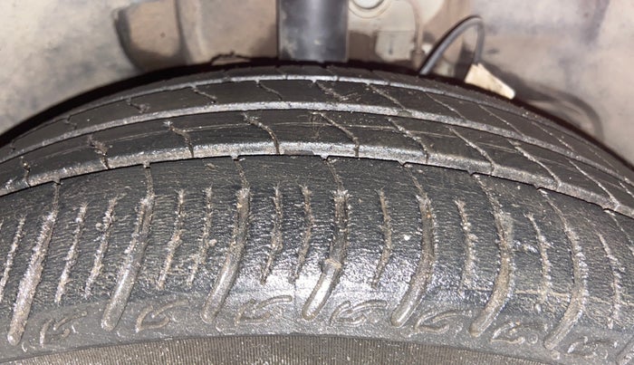 2023 Tata Tiago XT CNG, CNG, Manual, 52,481 km, Right Front Tyre Tread