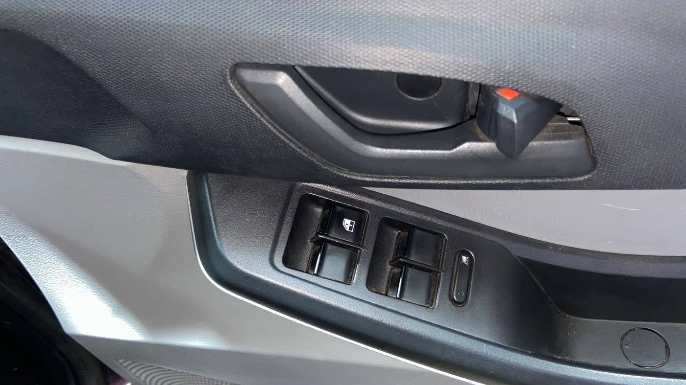 2023 Tata Tiago XT CNG, CNG, Manual, 52,481 km, Driver Side Door Panels Control