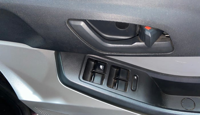 2023 Tata Tiago XT CNG, CNG, Manual, 52,481 km, Driver Side Door Panels Control
