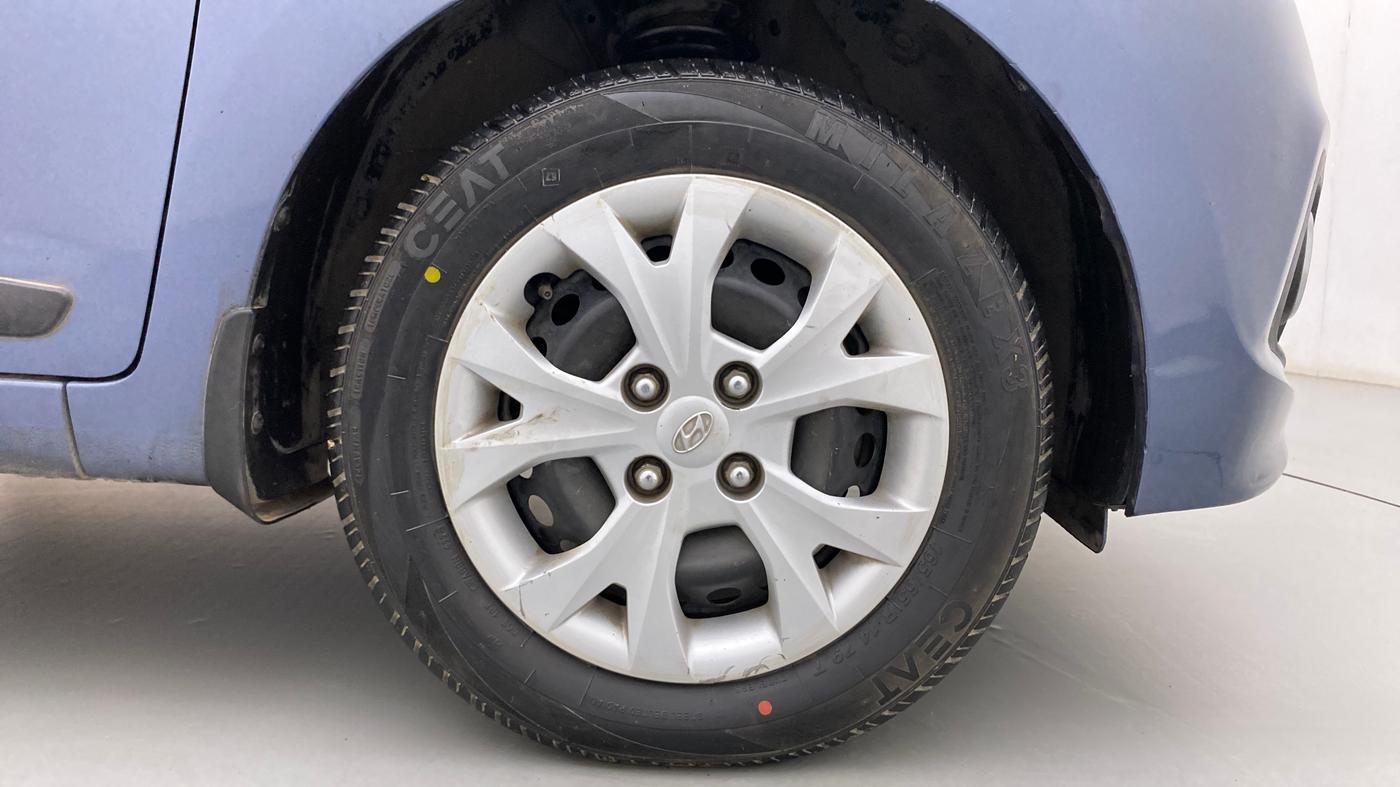 2015 Hyundai Grand i10 SPORTZ 1.2 KAPPA VTVT, Petrol, Manual, 77,660 km, Right Front Wheel