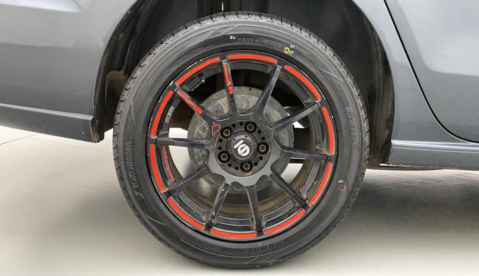 2018 Volkswagen Vento 1.2 TSI HIGHLINE PLUS AT, Petrol, Automatic, 56,924 km, Right Rear Wheel