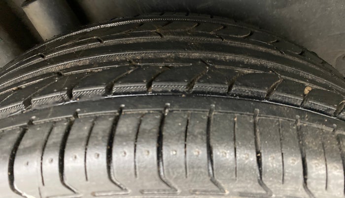 2018 Volkswagen Vento 1.2 TSI HIGHLINE PLUS AT, Petrol, Automatic, 56,924 km, Right Rear Tyre Tread