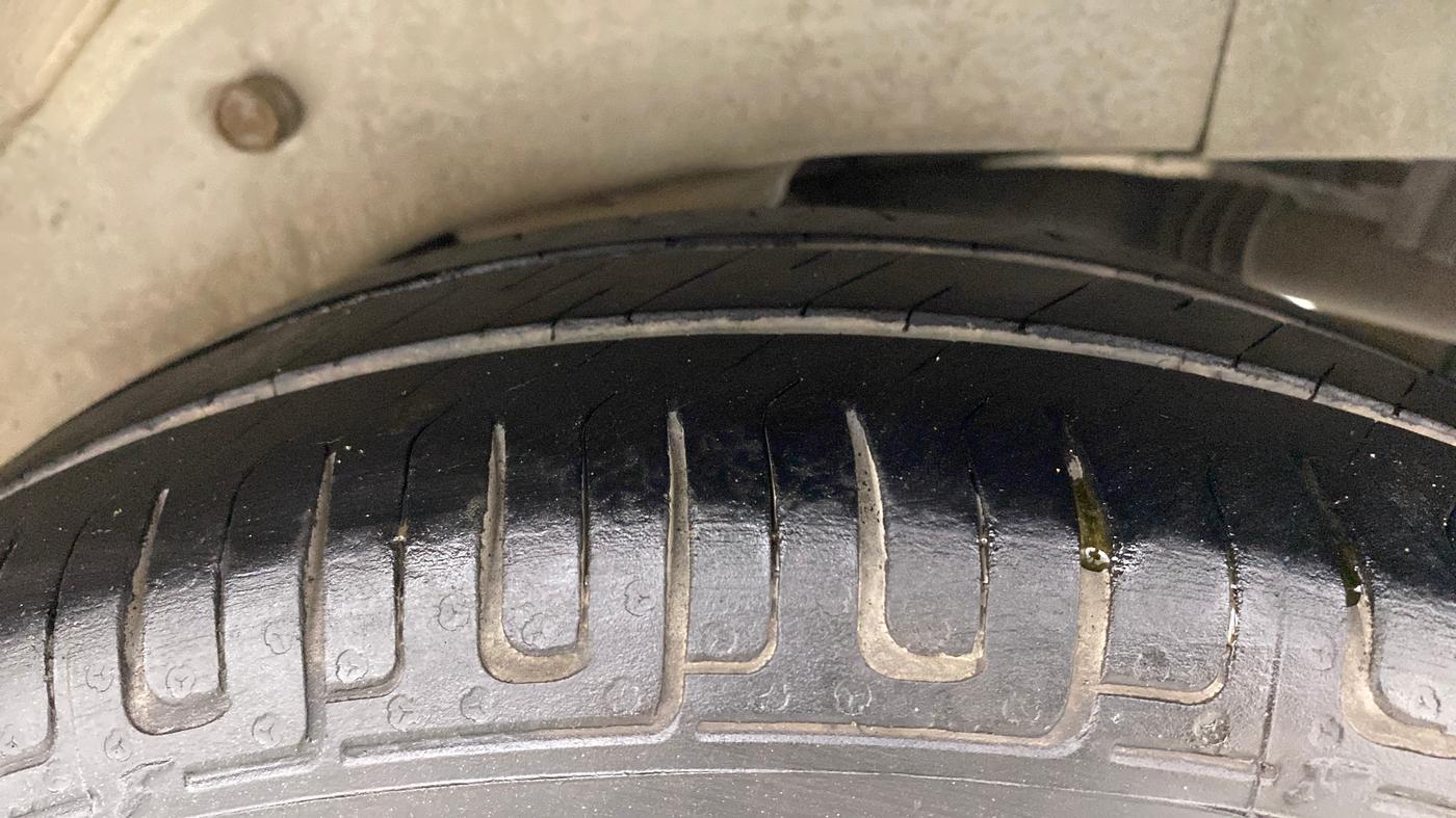 2012 Maruti A Star VXI (ABS) AT, Petrol, Automatic, 66,027 km, Left Rear Tyre Tread