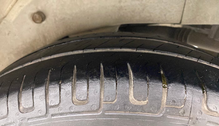 2012 Maruti A Star VXI (ABS) AT, Petrol, Automatic, 66,027 km, Left Rear Tyre Tread