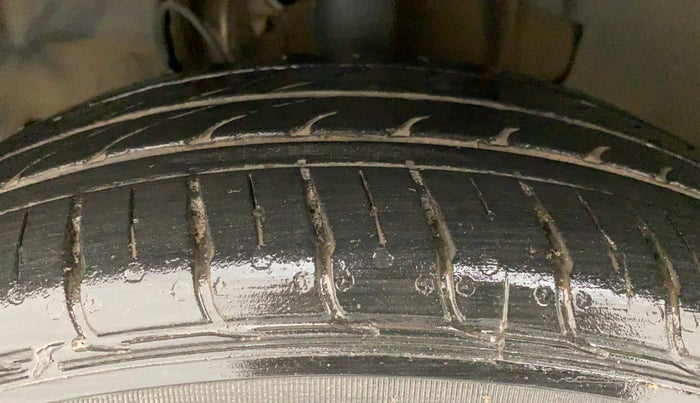 2021 Tata Tiago XZ PLUS PETROL, Petrol, Manual, 27,334 km, Left Front Tyre Tread