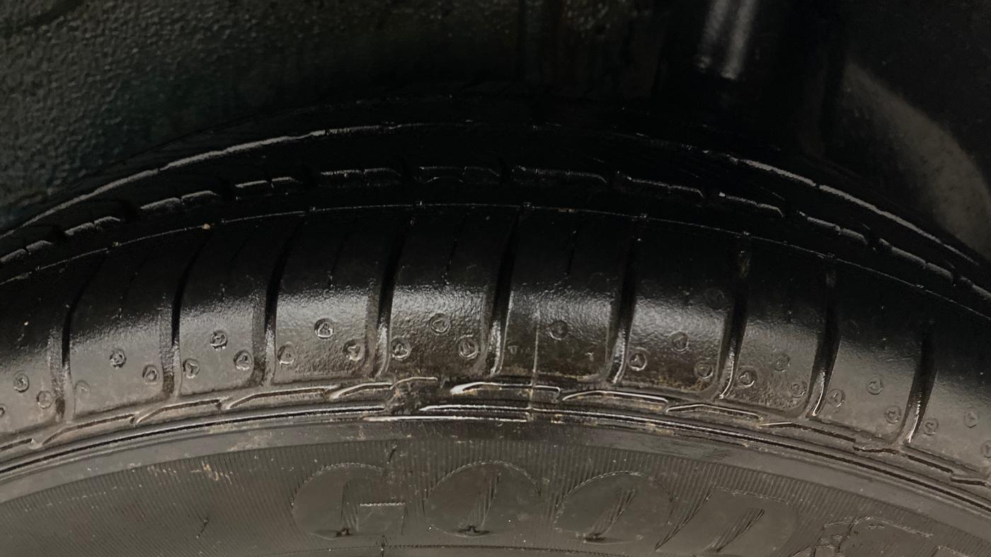 2018 Maruti IGNIS ZETA 1.2 AMT, Petrol, Automatic, 77,110 km, Left Rear Tyre Tread