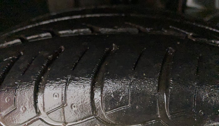 2018 Tata Tiago XZA PETROL, Petrol, Automatic, 31,440 km, Right Front Tyre Tread