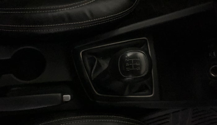 2016 Hyundai Elite i20 MAGNA 1.2, Petrol, Manual, 60,947 km, Gear Lever