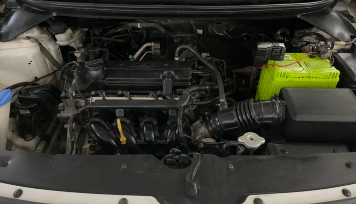 2016 Hyundai Elite i20 MAGNA 1.2, Petrol, Manual, 60,947 km, Engine View