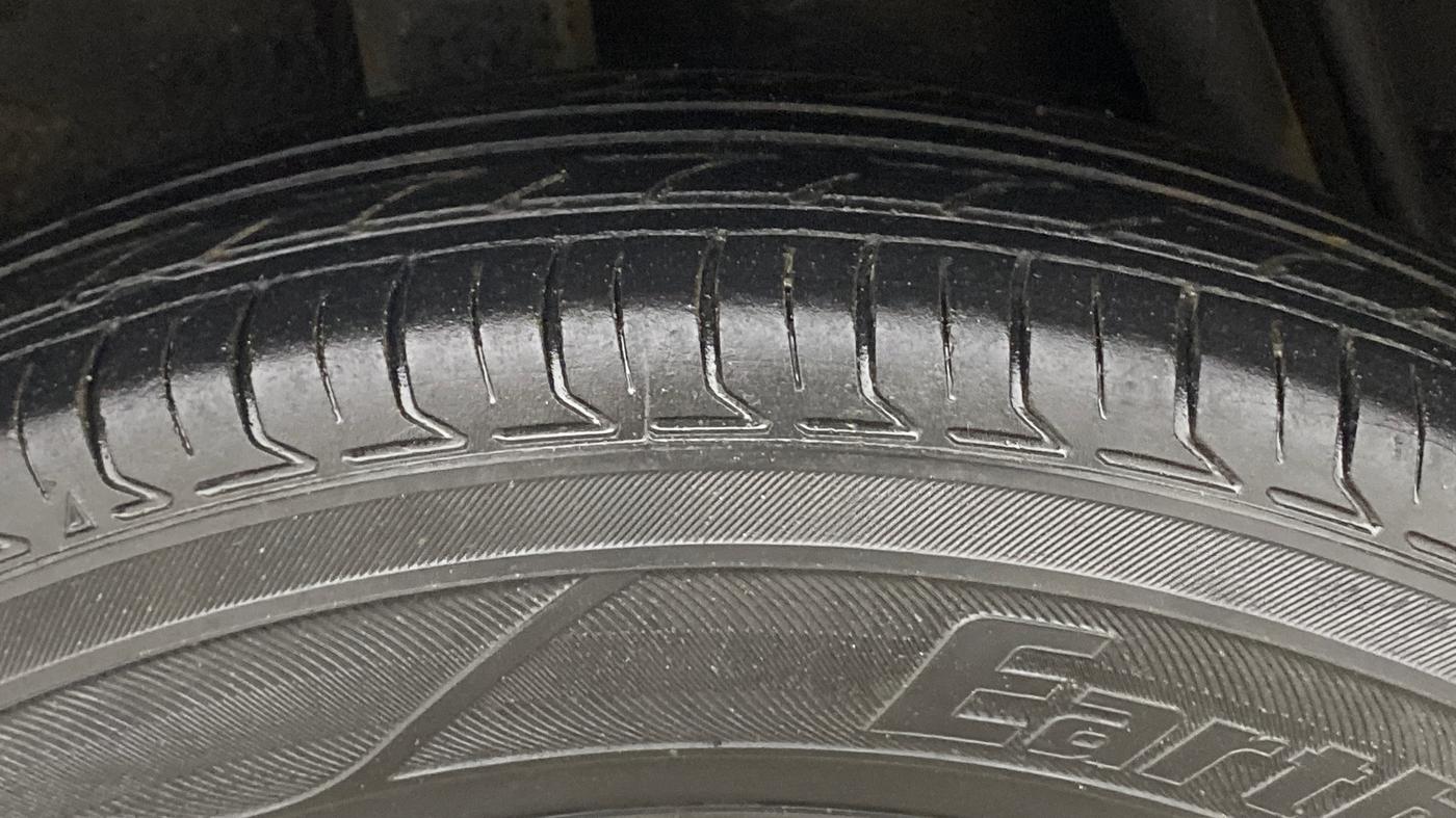 2016 Renault Kwid RXT 0.8, Petrol, Manual, 81,764 km, Right Rear Tyre Tread