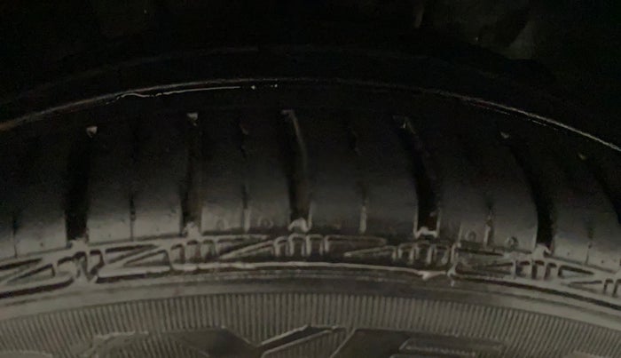 2018 Tata TIGOR XZA PETROL, Petrol, Automatic, 48,178 km, Right Front Tyre Tread