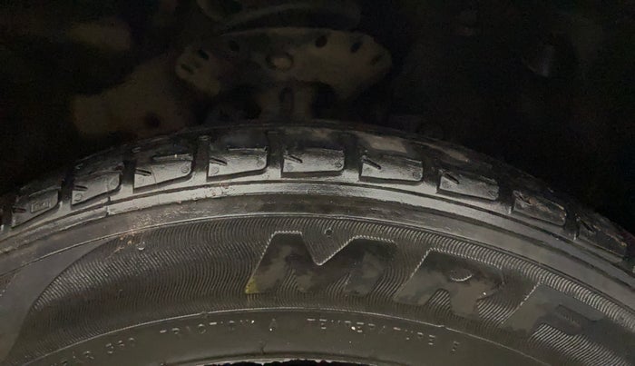 2016 Honda City 1.5L I-VTEC SV, Petrol, Manual, 1,02,619 km, Right Front Tyre Tread