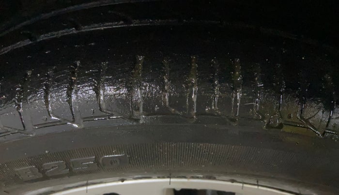 2017 Tata Tiago XZ PETROL, Petrol, Manual, 11,782 km, Left Front Tyre Tread