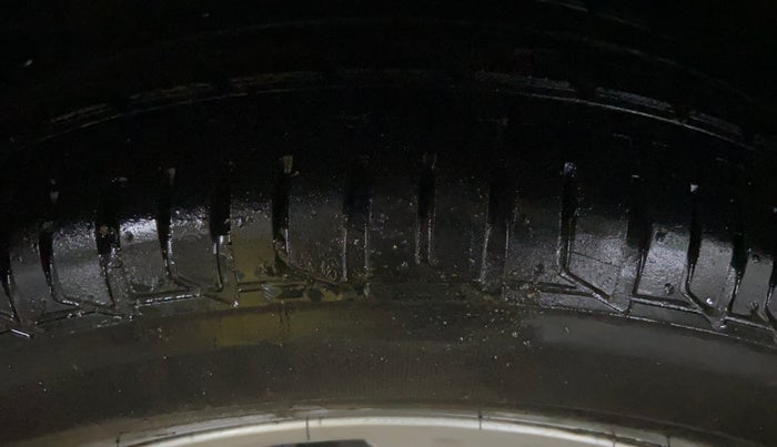 2017 Tata Tiago XZ PETROL, Petrol, Manual, 11,782 km, Right Rear Tyre Tread